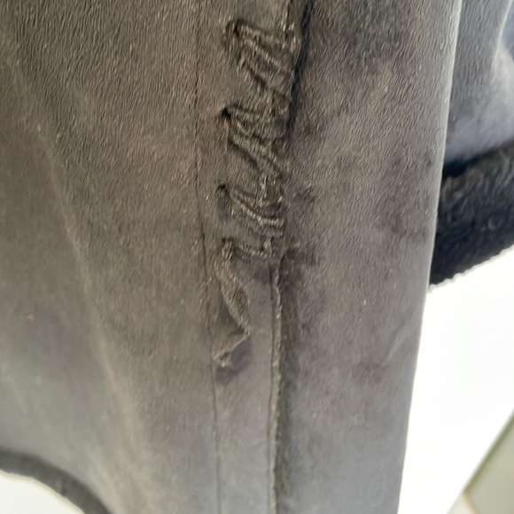 Black Women’s Coat - Picture 8 of 9